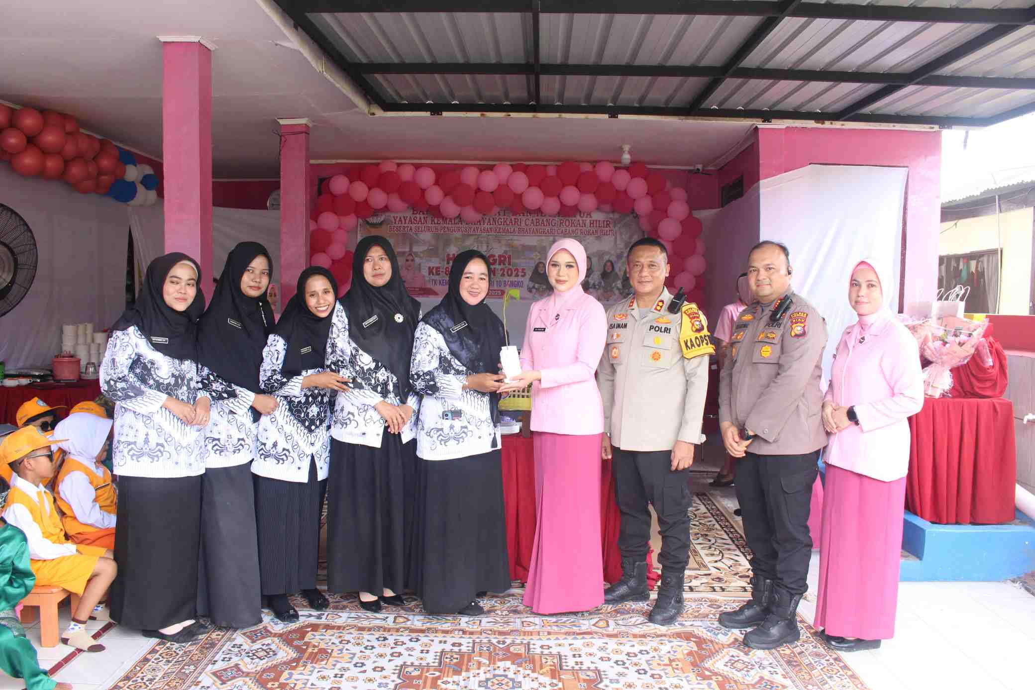 Yayasan Kemala Cabang Bayangkari Rokan Hilir Peringati HUT PGRI ke - 80