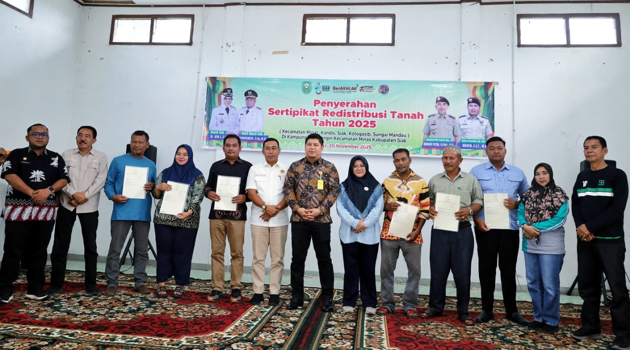 Perdana di Riau, 1.050 Bidang Tanah dan Kebun Sawit Rakyat Siak Resmi Dilepaskan dari Kawasan