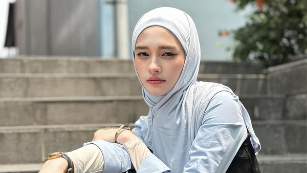 Inara Rusli Akui Dekat dengan Seorang Pengusaha Sebelum Dilaporkan Selingkuh oleh Istri Sah