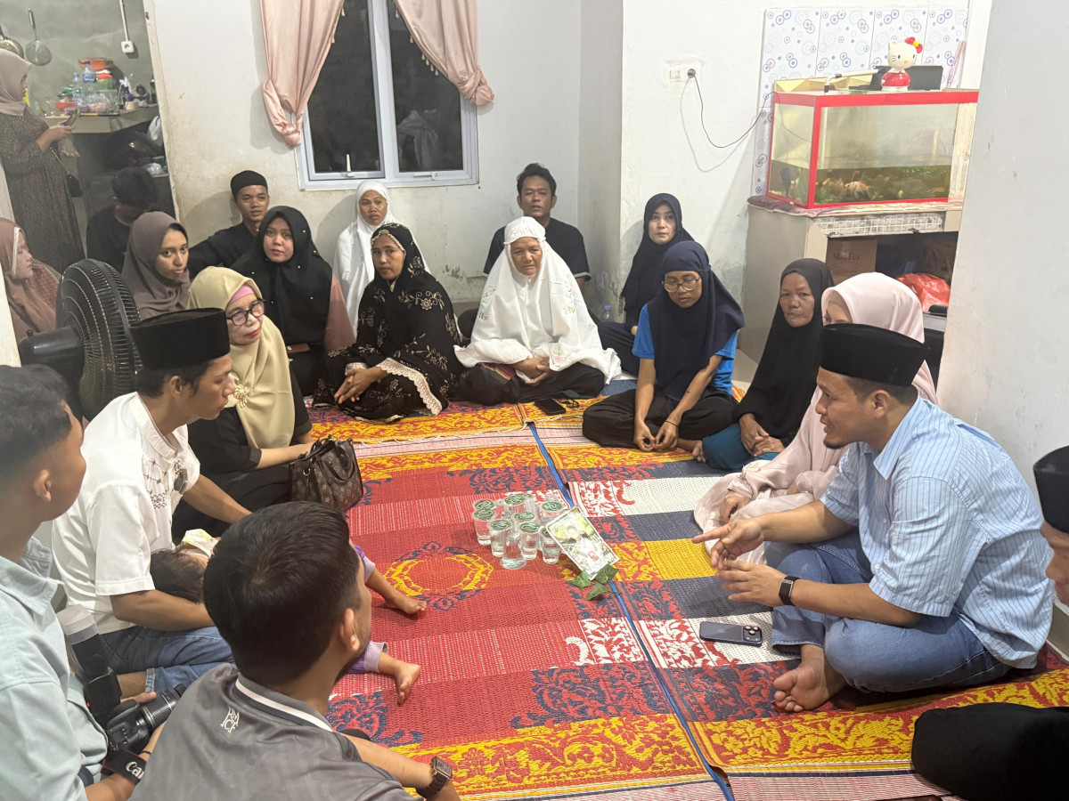 Wako Pekanbaru Kunjungi Keluarga Siswa SD yang Meninggal, Dugaan Bullying Masih Diselidiki