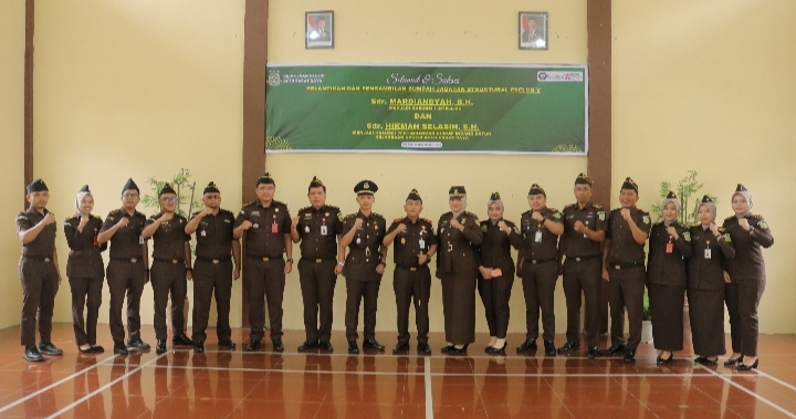 Kajari Abdya Bambang Heripurwanto Pimpin Pelantikan Kasubsi Intelijen & Datun