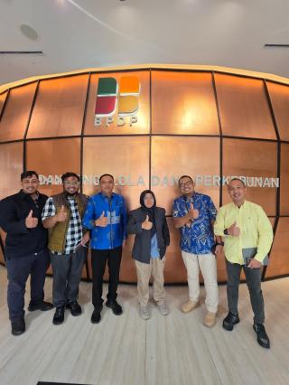 Bupati Siak Perjuangkan Jalan Produksi dan Peremajaan Sawit Rakyat di BPDP