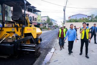 Wawako Pastikan Pekerjaan Overlay 29 Ruas Jalan di Pekanbaru Rampung Akhir Tahun Ini