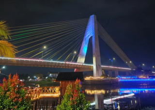 Dishub Pasang Lampu Hias di Jembatan Siak IV, Tambah Keindahan dan Rasa Aman Pengguna Jalan