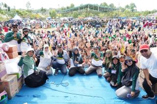 Bupati Siak Lepas Jalan Santai HUT ke-80 PGRI dan Hari Guru Nasional di Dayun