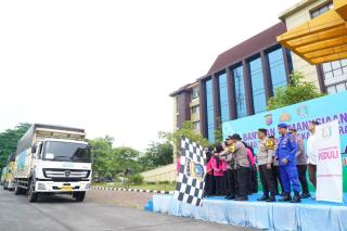Polda Riau Kirim Lima Truk Bantuan Kemanusiaan untuk Korban Bencana di Aceh, Sumut, dan Sumbar