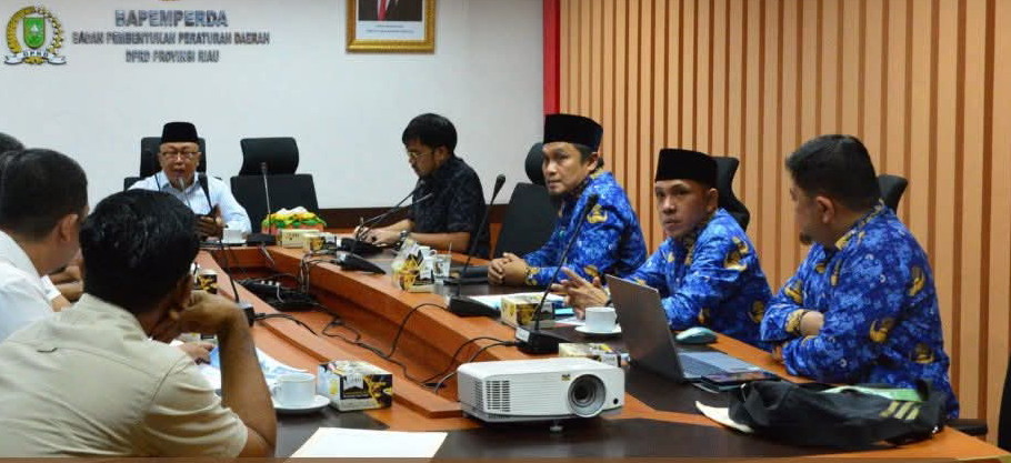 Bapemperda DPRD Riau Gelar Rapat Persiapan Konsultasi RTRW