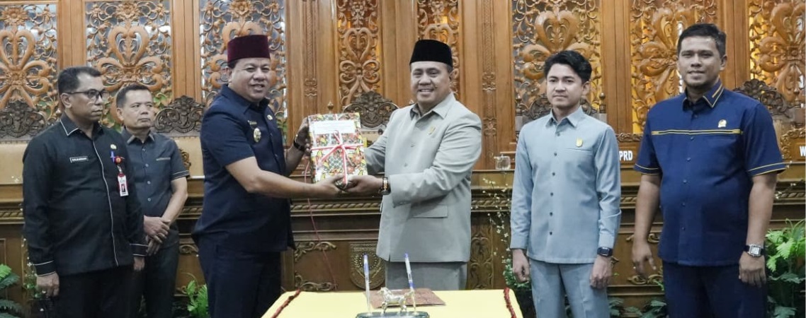 APBD Kuansing 2026 Disahkan Rp1,4 Triliun, Bupati: Prioritas Masyarakat Jadi Fokus Utama
