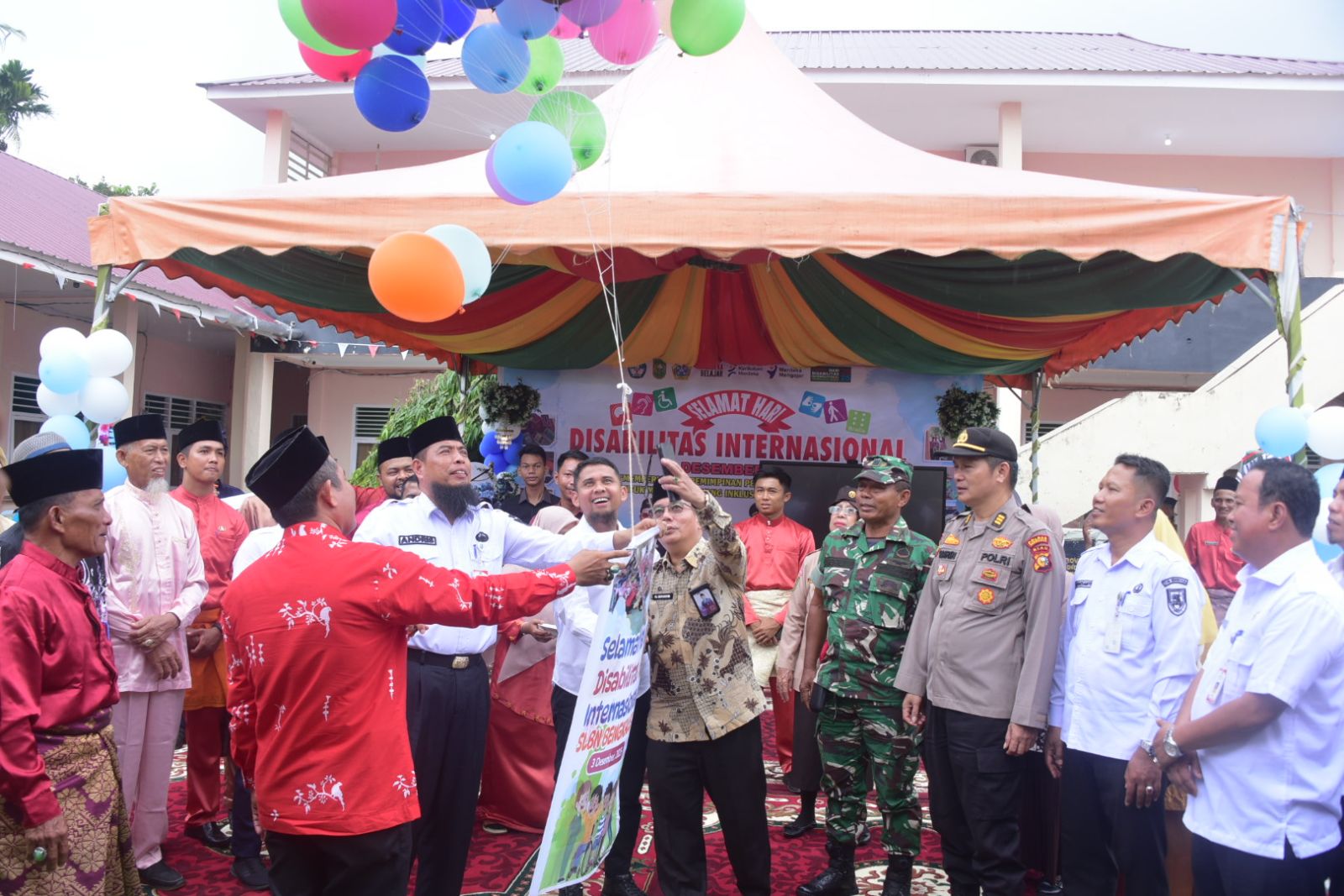 Peringatan Hari Disabilitas Internasional 2025 di SLBN Bengkalis Berlangsung Meriah