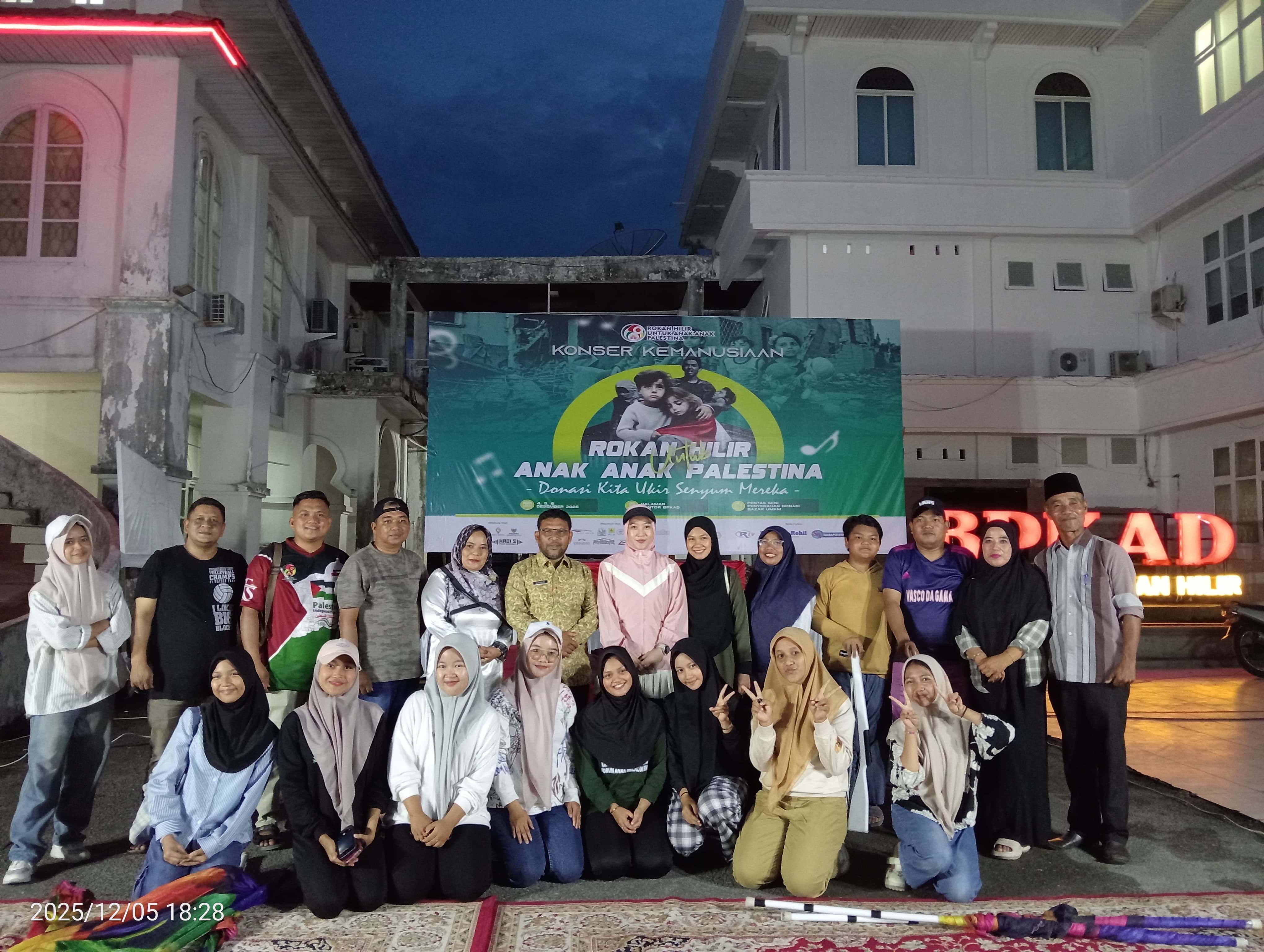 Ketua TP PKK Rohil Tinjau Bazar UMKM Peduli Palestina dan Bencana Sumatera