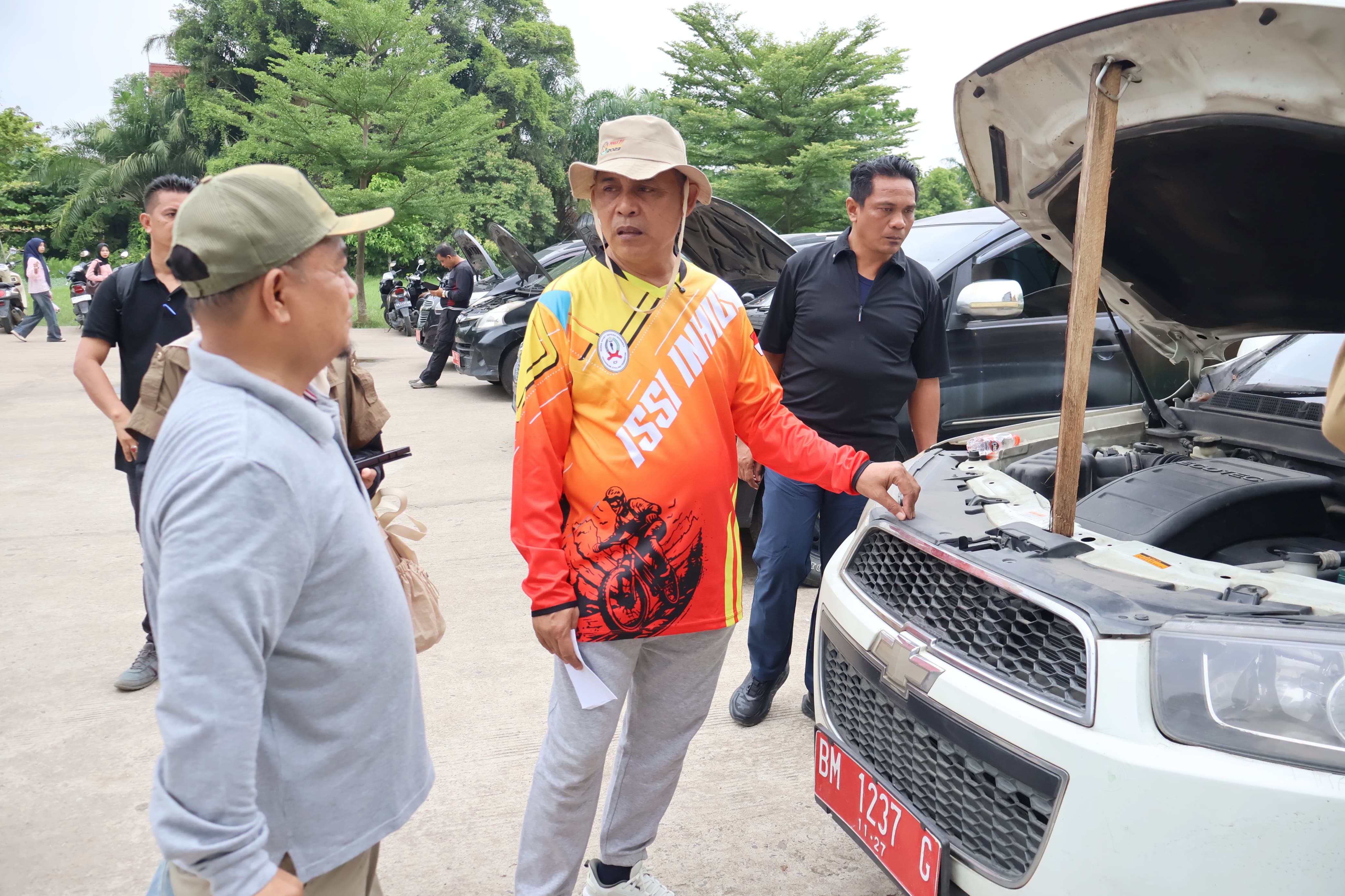 Pemkab Inhil Buka Lelang Kendaraan Dinas untuk Umum, Bupati Herman Tinjau Langsung Lokasi