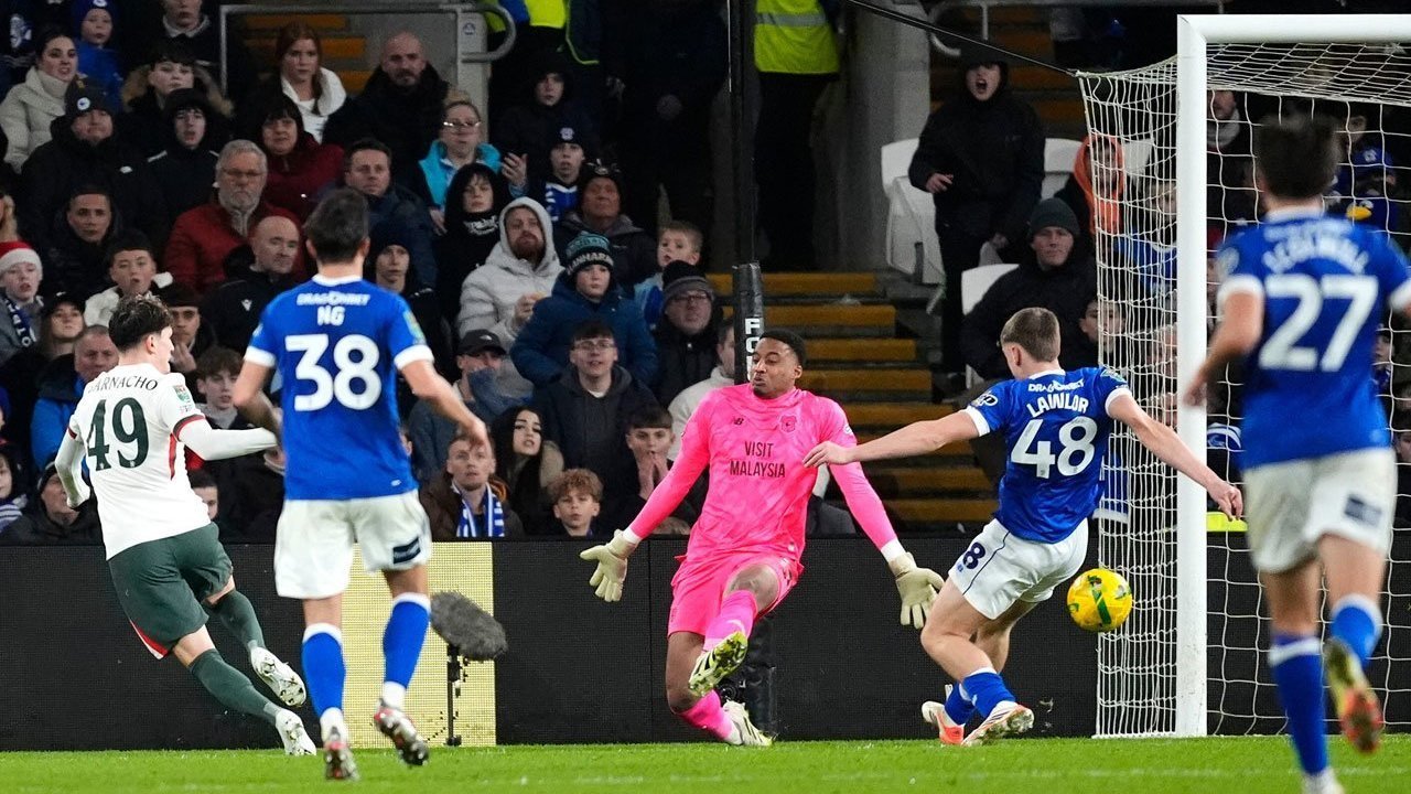 Garnacho Menggila, Chelsea Singkirkan Cardiff 3-1 dan Lolos ke Semifinal EFL Cup