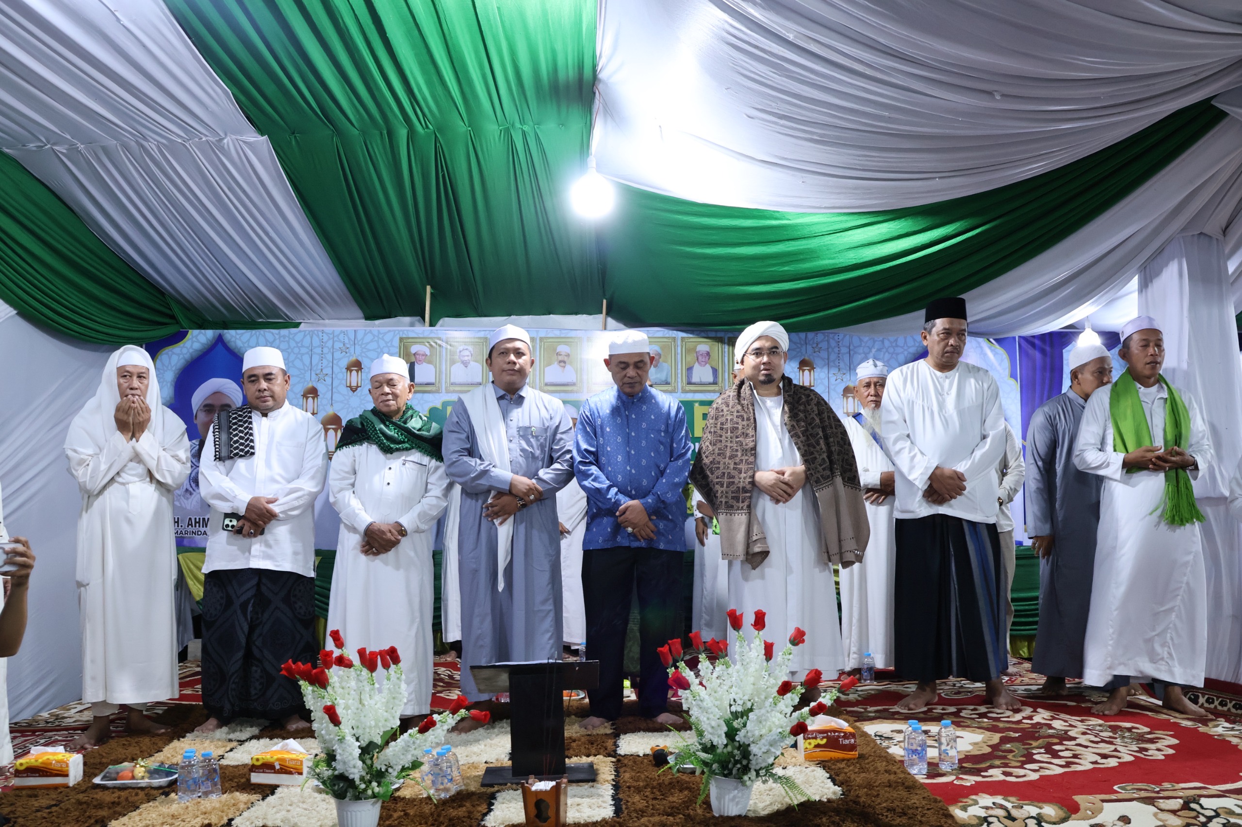 Hadiri Haul Akbar Abah Guru Sekumpul, Bupati Inhil Ajak Masyarakat Teladani Nilai Keulamaan