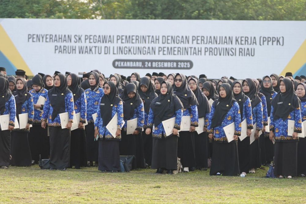 2.505 PPPK Paruh Waktu Terima SK, Plt Gubernur Riau Tekankan Integritas dan Profesionalisme