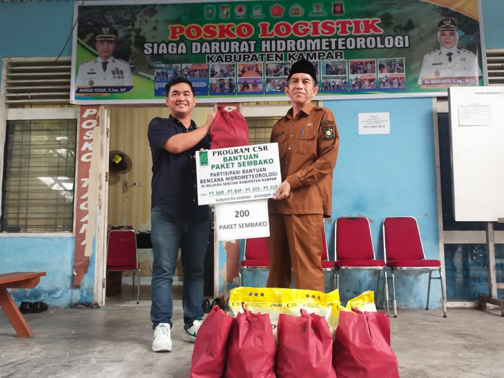 Pemkab Kampar Terima 200 Paket Sembako dari CSR First Resources Ltd