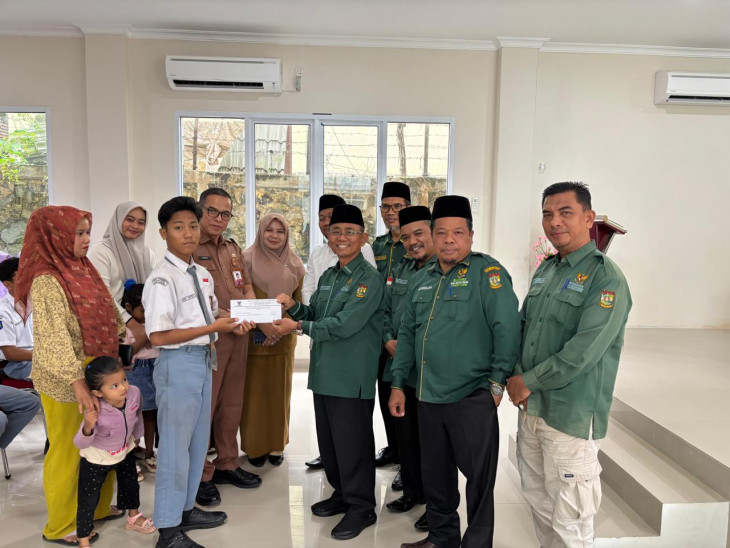 Baznas Kampar Salurkan Bantuan Pendidikan bagi Siswa Berprestasi melalui Program Kampar Cerdas