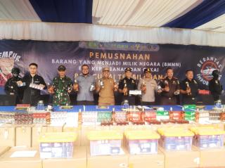 Bupati Inhil Dorong Pencegahan Peredaran Barang Ilegal Dilakukan Lebih Masif