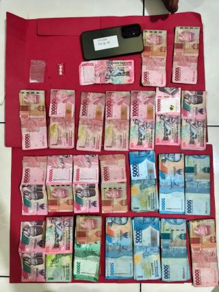 Polisi Ungkap Peredaran Narkoba di Pekanbaru melalui Akun Media Sosial