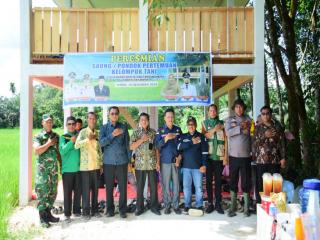 Pemkab Kampar Resmikan Saung Kelompok Tani Muara Uwai di Kecamatan Bangkinang
