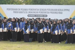 2.505 PPPK Paruh Waktu Terima SK, Plt Gubernur Riau Tekankan Integritas dan Profesionalisme