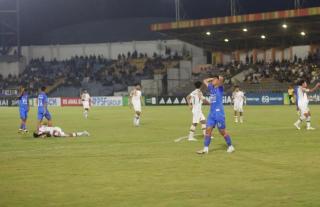 PSPS Tumbang di Kandang dari Persikad, Aji Santoso Akui Krisis Pemain