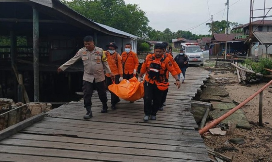 Mayat Pria Ditemukan Terdampar di Perairan Meranti, Diduga Terbawa Arus
