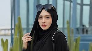Inara Rusli Akui Keliru Pernah Menyebut Tak Ada Perempuan Baik Mau dengan Suami Orang