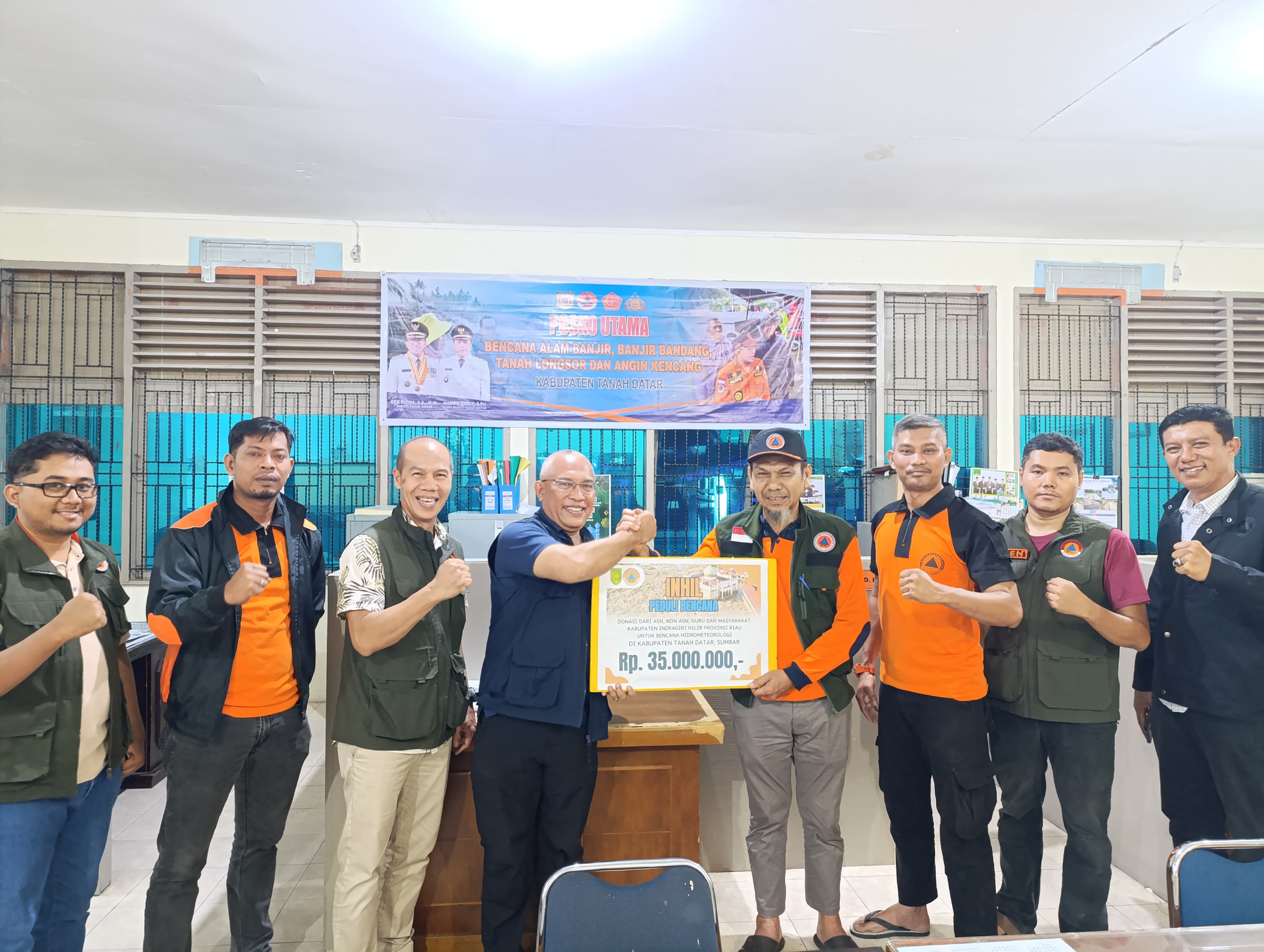 Pemkab Inhil Salurkan Bantuan Lebih Rp1 Miliar dan Logistik untuk Korban Bencana di Sumatera