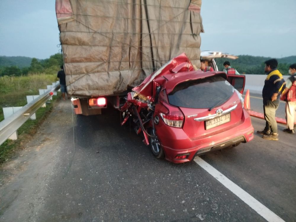 Penata Rias Muda Asal Duri Tewas Usai Tabrak Truk Fuso di Tol Pekanbaru–Dumai