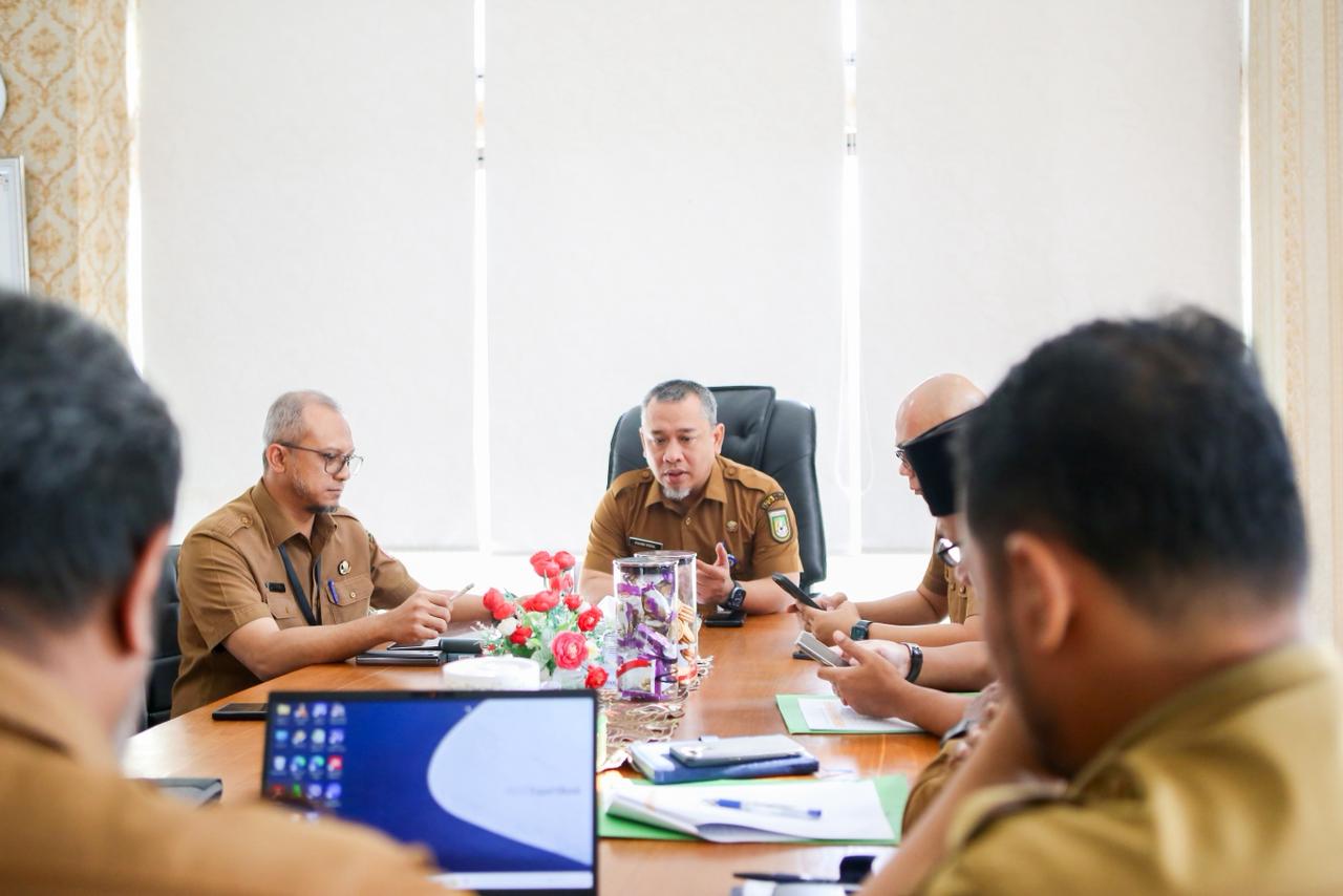 Pemko Dumai Gesa Penanggulangan Banjir Sungai Dumai dan Jalan Parit Kitang