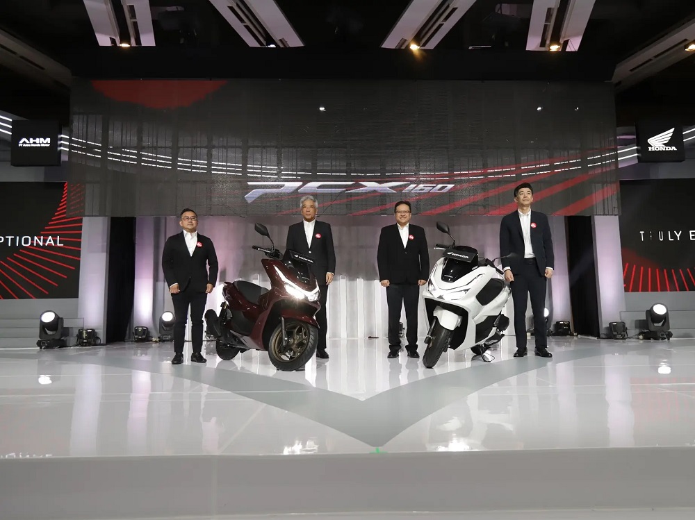 Sejarah Honda PCX di Indonesia: Evolusi Skutik Premium dari Generasi ke Generasi