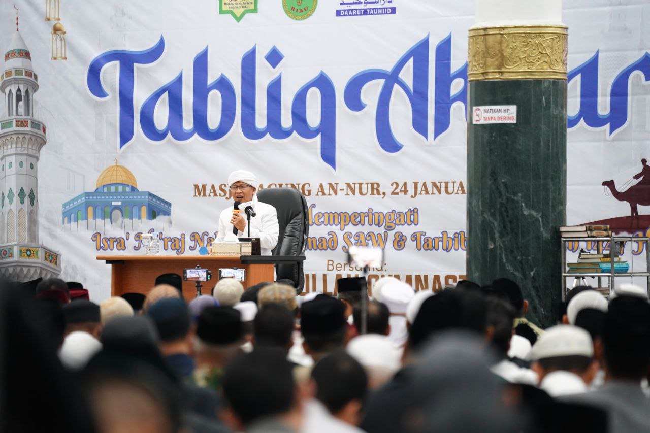 Ada Aa Gym, Ribuan Jemaah Hadiri Tabligh Akbar Isra Mi’raj 1447 H di Masjid Raya Annur Pekanbaru