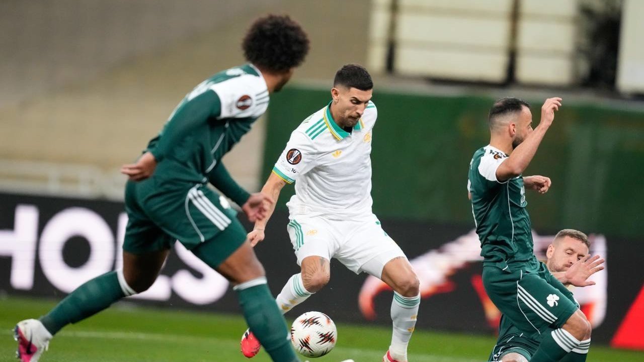 Bermain 10 Orang, Roma Selamat di Menit Akhir Lawan Panathinaikos