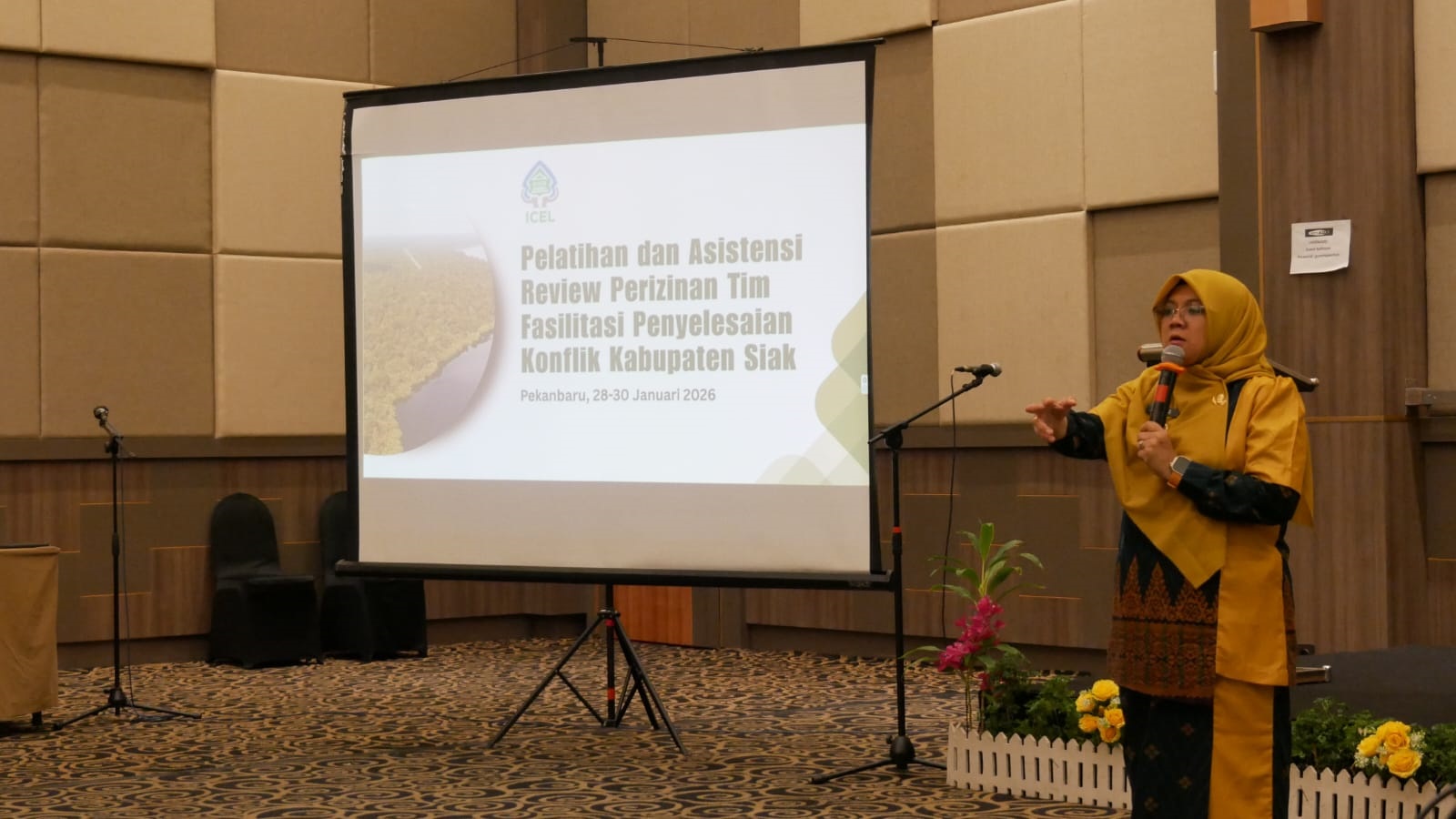 Pemkab Siak Gandeng ICEL dan NGO Review Perizinan untuk Redam Konflik Agraria