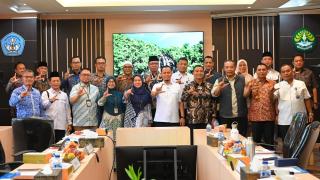 Pemko Pekanbaru–Unri Revitalisasi 10 Danau Kampus untuk Kendalikan Banjir