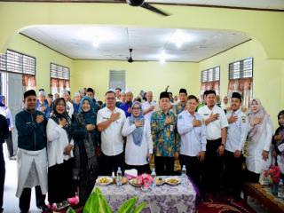 Wakil Bupati Kampar Luncurkan TV Pintar Digital dan Tinjau Fasilitas Pendidikan di SKB Salo