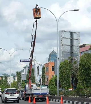 Dishub Pekanbaru Targetkan Peremajaan 2.000 Lampu Jalan Sepanjang 2026