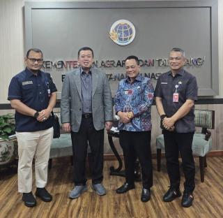 Percepat Persetujuan RTRW, Bupati Rohil Temui Menteri ATR/BPN di Jakarta