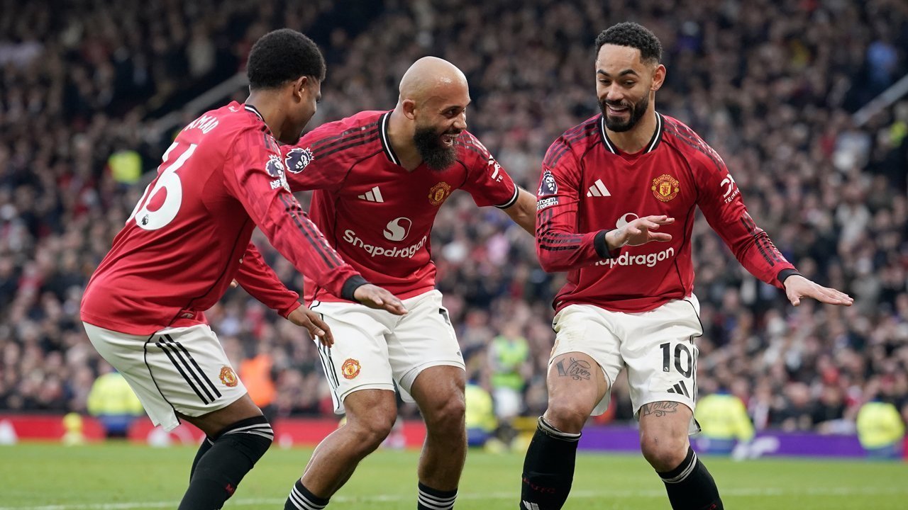 Benjamin Sesko Jadi Pahlawan, Manchester United Menang Dramatis 3-2 atas Fulham di Old Trafford