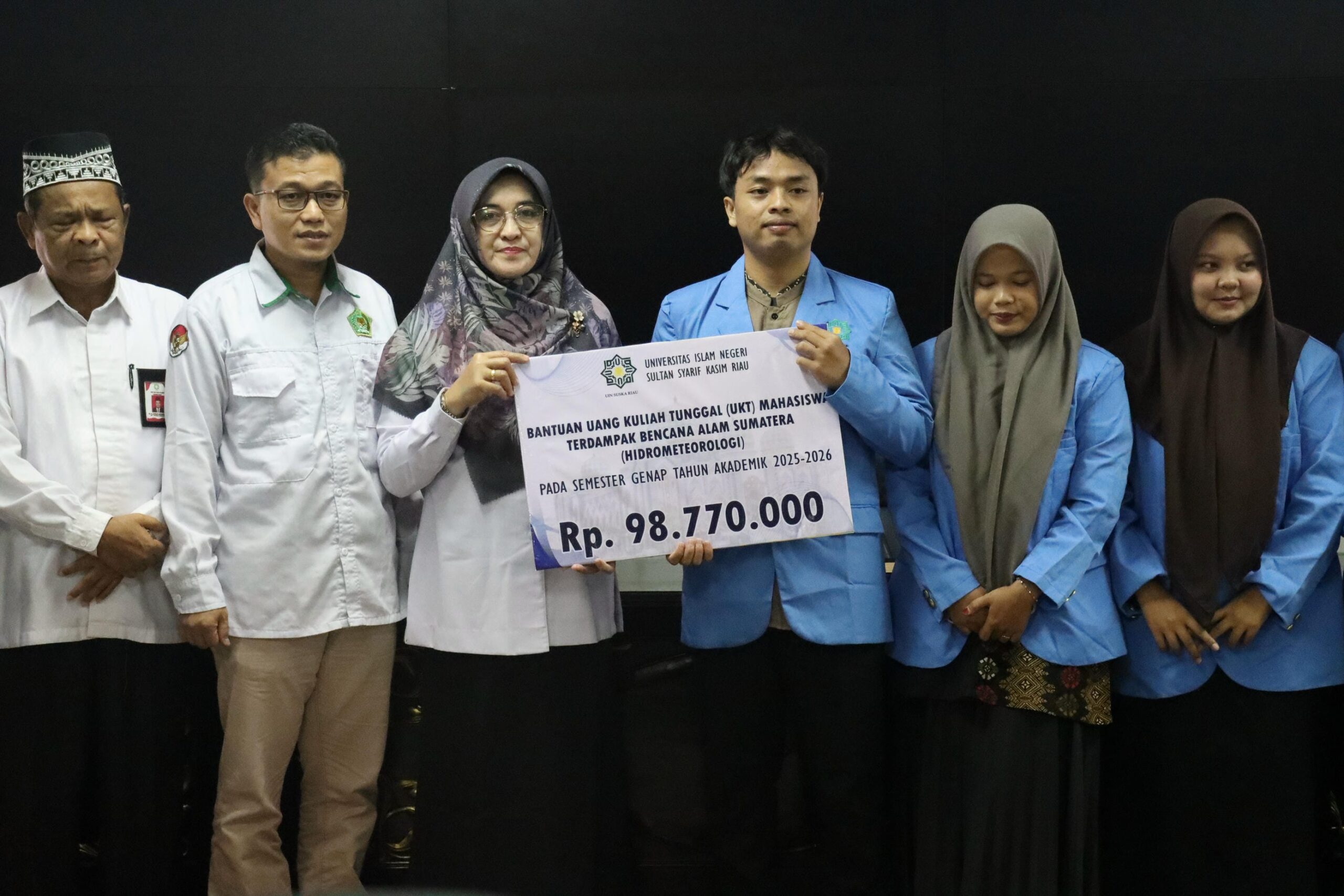 UIN Sultan Syarif Kasim Riau Salurkan Bantuan UKT bagi Mahasiswa Terdampak Bencana