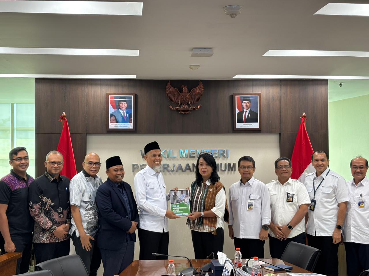 Perkuat Sinergi Pusat–Daerah, Wali Kota Dumai Temui Wamen PU Bahas Infrastruktur Prioritas 2026