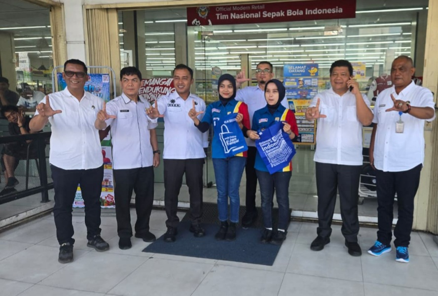 Masih Bandel Pakai Plastik, Disperindag dan DLHK Pekanbaru Sidak Ritel Modern