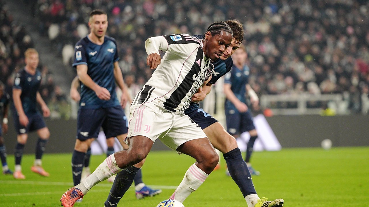 Gol Telat Kalulu Selamatkan Juventus dari Kekalahan Kontra Lazio