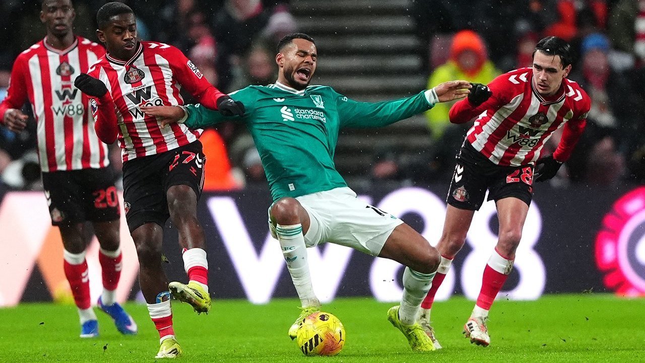 Sundulan Kapten Jadi Pembeda! Liverpool Tundukkan Sunderland 1-0