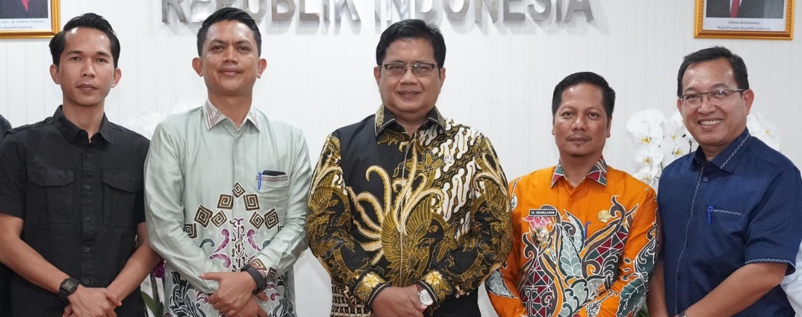 Pemkab Kuansing Jemput Dukungan Pusat untuk Pembangunan Jalan Kawasan Transmigrasi