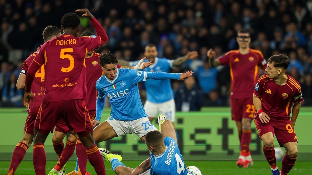 Napoli Bangkit Dua Kali, Tahan Roma 2-2 di Diego Armando Maradona