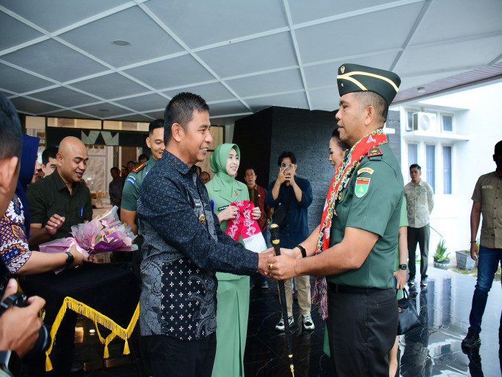 Awal Ramadan, Bupati Ahmad Yuzar Sambut Kunker Danrem 031/WB