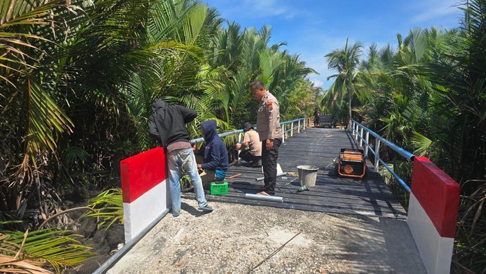 Polda Riau Tuntaskan 14 Jembatan, Perkuat Akses Pendidikan dan Ekonomi Desa