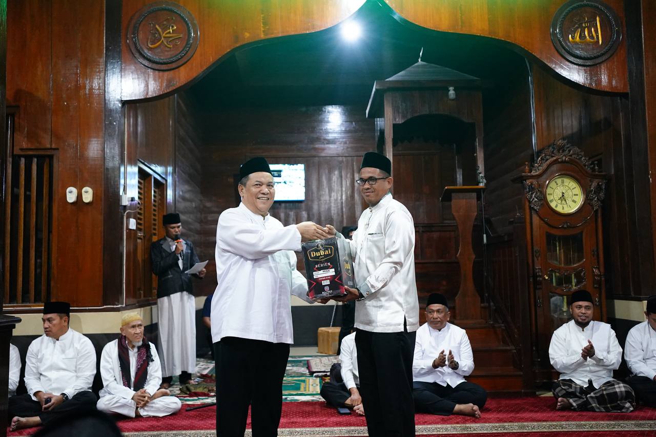 Safari Ramadan Perdana di Rokan Hulu, SF Hariyanto Salurkan Bantuan Sosial dan Keagamaan