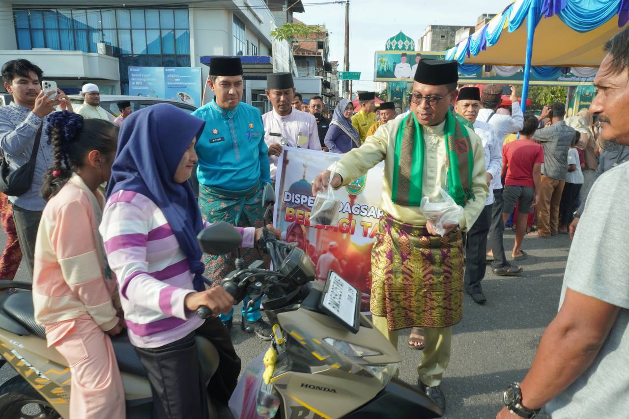 Dorong UMKM Tumbuh, Pemkab Rohil Resmi Buka Pasar Ramadan 1447 H di Bangko